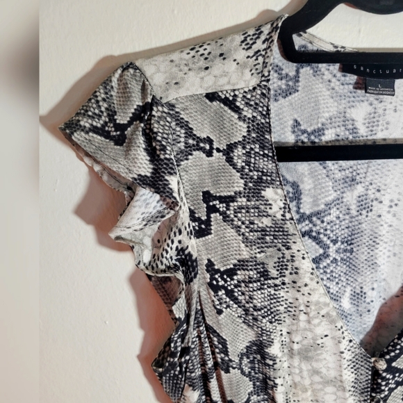Sanctuary Snake Print Button Front Romper Size L - Picture 4 of 7